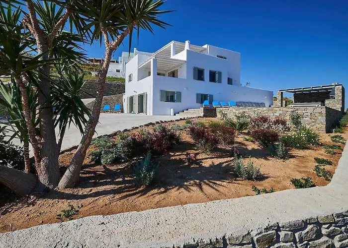 Okyalos - Purely Greek Livadia (Paros)