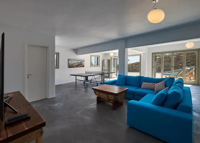 Okyalos - Purely Greek Livadia (Paros)